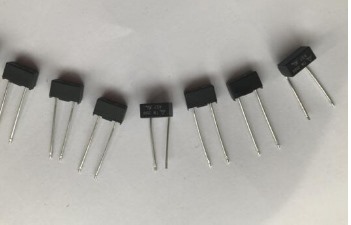 方形慢断万向注册